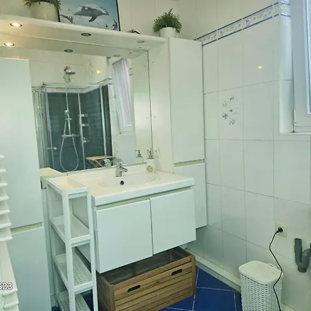 Serenity Big * Strombeek-Bever